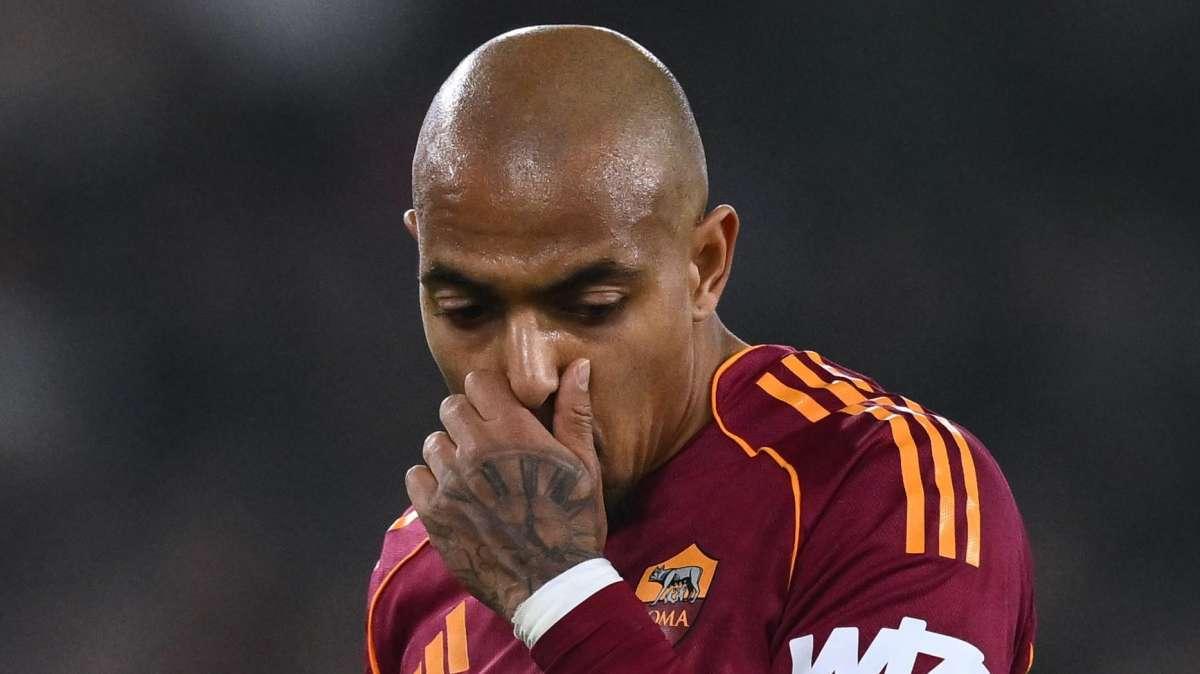 Roma-Bologna 3-4 - La gara sui social: "In estate va fatta piazza pulita. Dopo il gol di Boga la stagione della Roma è finita"