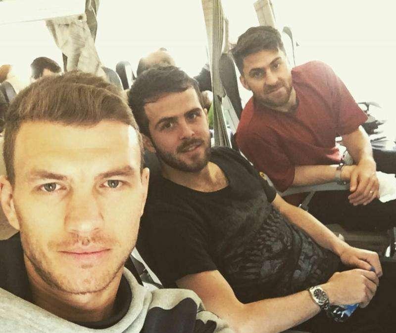 Facebook, Dzeko: "Addio all'Olimpico per questa stagione"