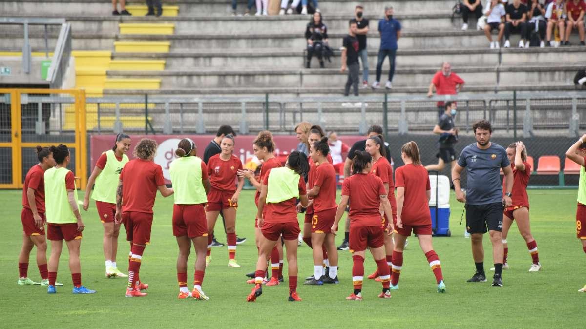 Gli auguri della Roma Femminile a Katia Ghioc