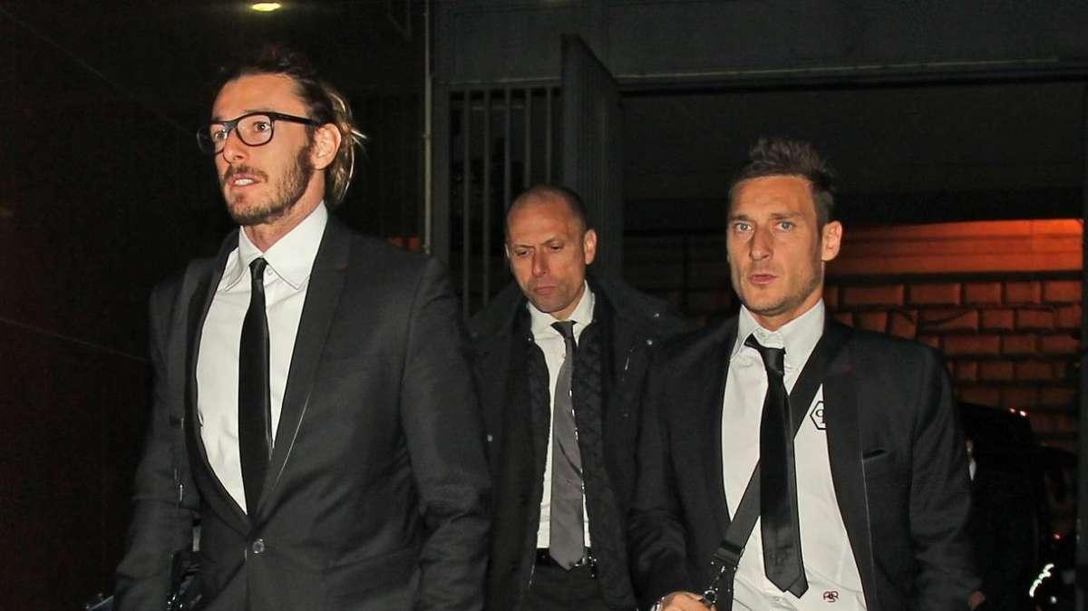 LA VOCE DELLA SERA - Squadra partita per Napoli, dubbio a centrocampo. Zeman: "Potevamo fare di più nel girone d'andata"
