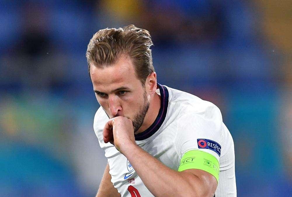 Inghilterra, Kane: "Abraham sta facendo bene in Serie A, con Mourinho"