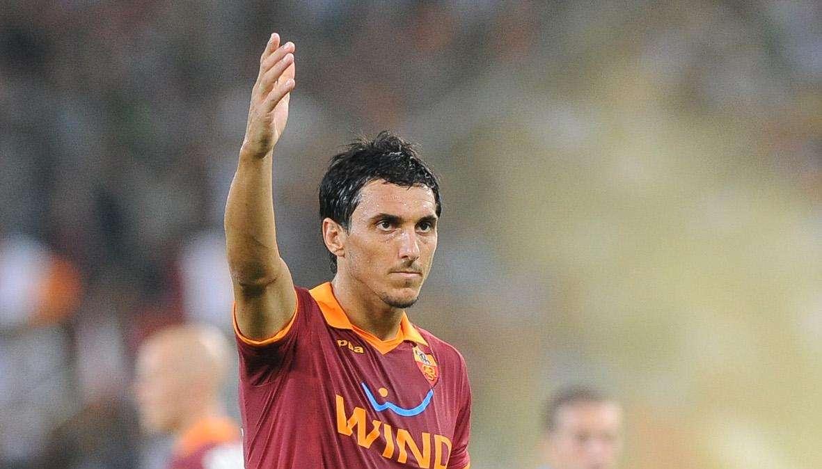 Burdisso, un premio per le sue cento presenze. FOTO!