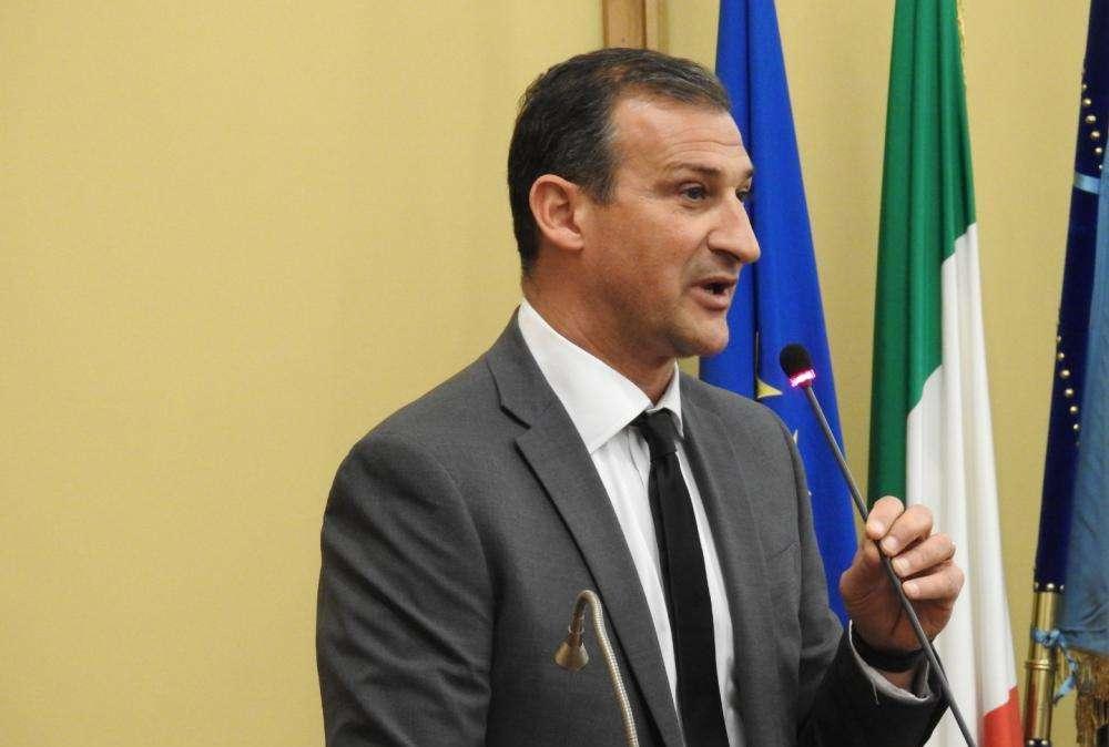 COMUNICATO AS ROMA - Interrotto il rapporto di lavoro con Tarantino: "Auguro i migliori successi al club". Fienga: "Lo ringraziamo per l'impegno profuso"