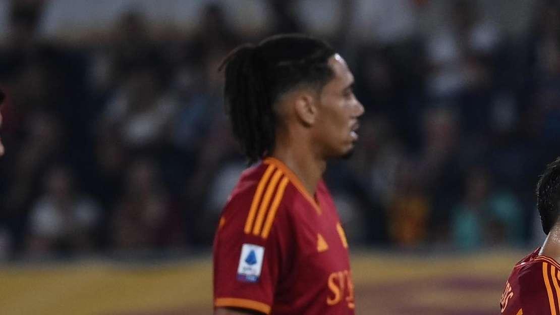Smalling contrario all'operazione chirurgica. Il rientro può slittare di altri due mesi