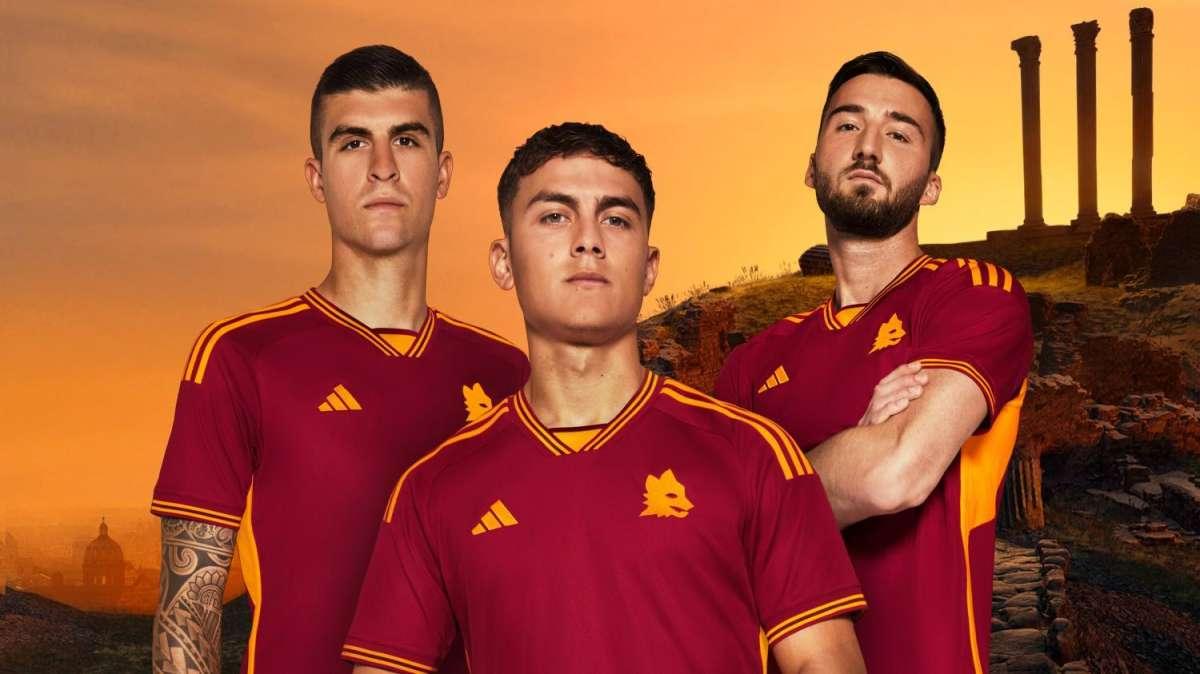 La Roma svela la maglia Adidas per la prossima stagione. Wandell: "Lavoriamo per trovare un equilibrio tra l'antico e il moderno". VIDEO!
