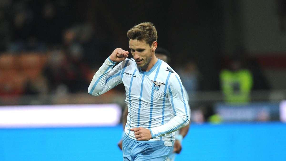 Coppa Italia, alla Lazio basta un rigore di Biglia per superare il Milan e andare in semifinale