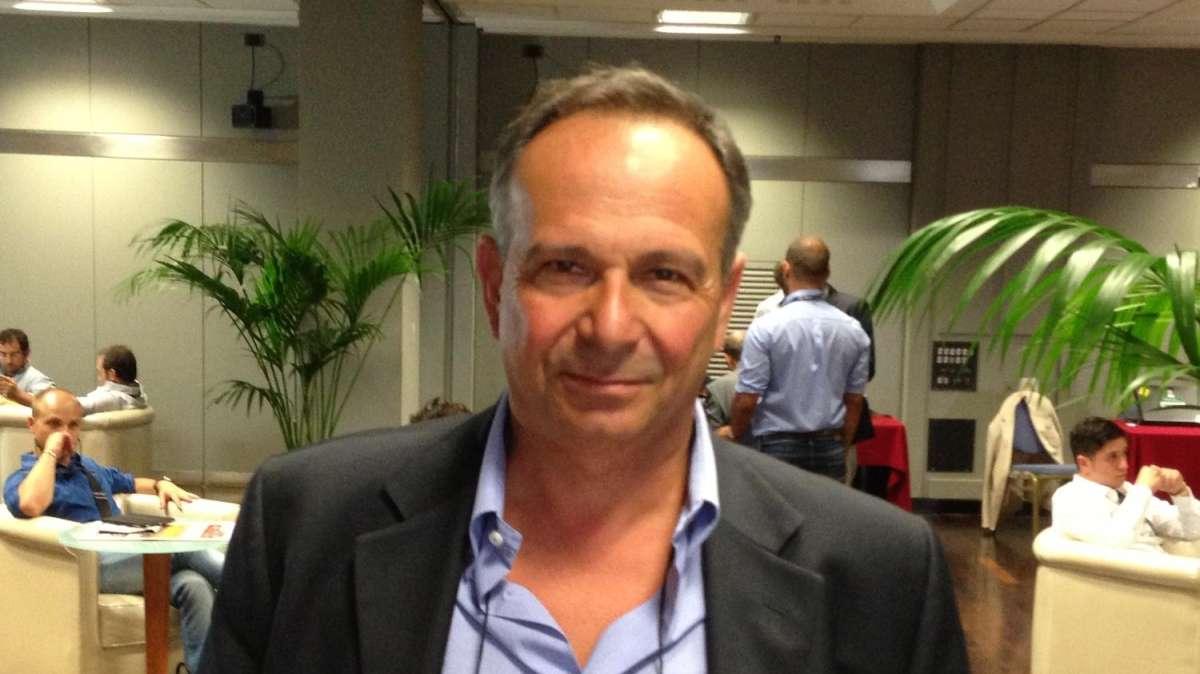 Cagliari, Salerno: "Ecco perché abbiamo venduto Nainggolan a gennaio"