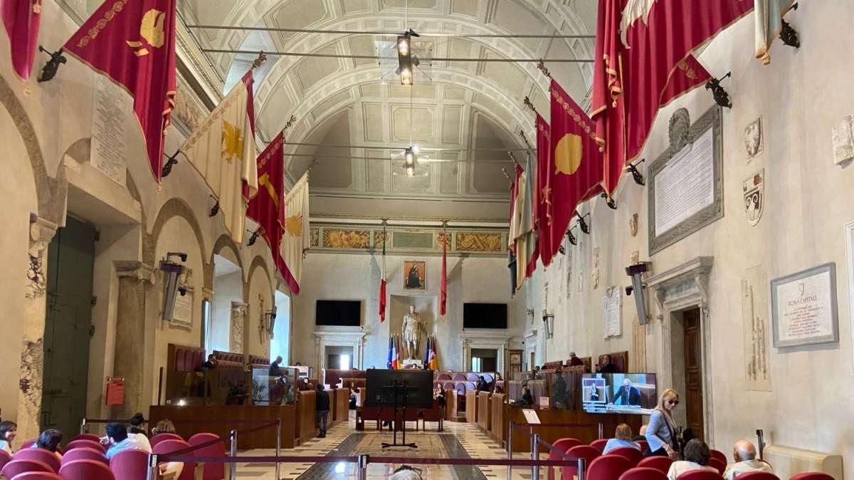 AULA GIULIO CESARE - Stadio della Roma a Pietralata, slittato il voto, si riprende martedì alle 14:00. FOTO!