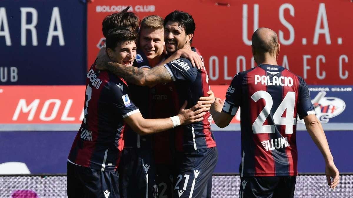 Bologna, ripartiti gli allenamenti in vista della Roma. Mihajlovic recupera Poli, out Santander e Orsolini