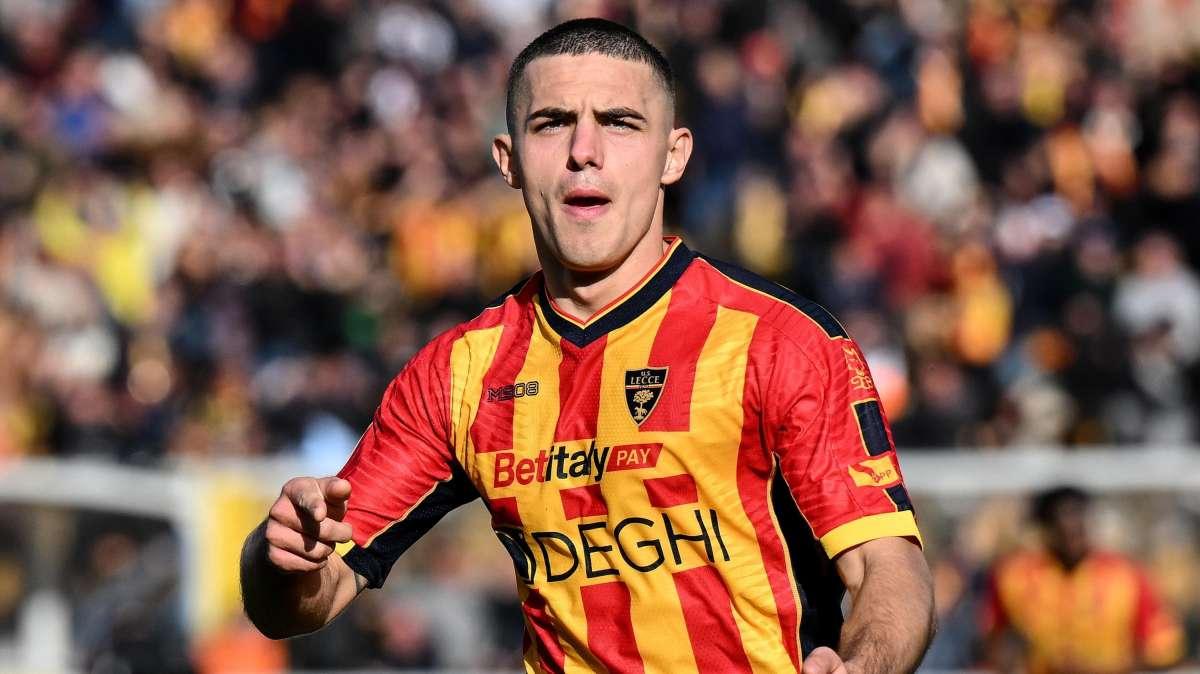 Calciomercato Roma - Lecce, Corvino: "Accontenteremo Krstovic però chi lo vuole deve anche capire le nostre esigenze"