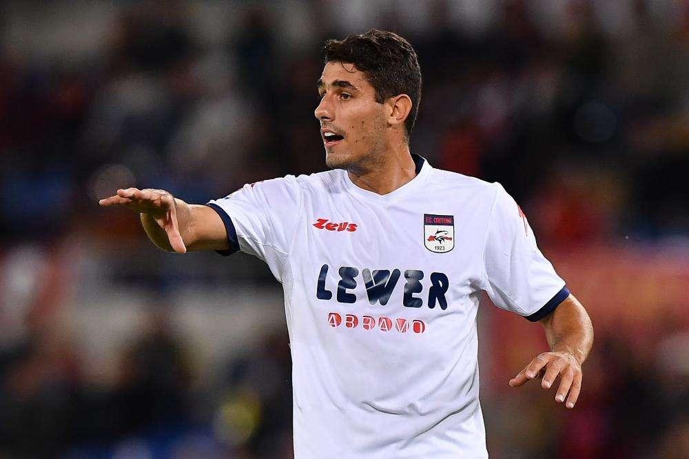 Crotone, Faraoni: "Sarà dura contro la Roma. Dobbiamo avere coraggio e fantasia"