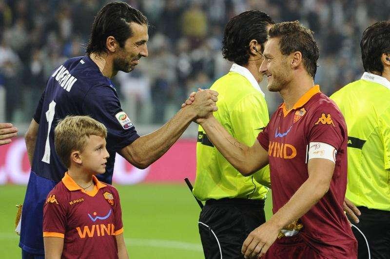 Twitter AS Roma - Buffon: "Se avessi parato alcuni gol di Totti, avrei rovinato un capolavoro". VIDEO!