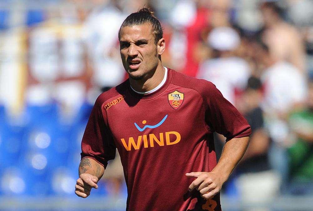 Trigoria - Allenamento terminato. Provato il tridente Borriello - Totti - Borini. Perrotta e Taddei schierati come terzini, Cassetti ancora come centrale