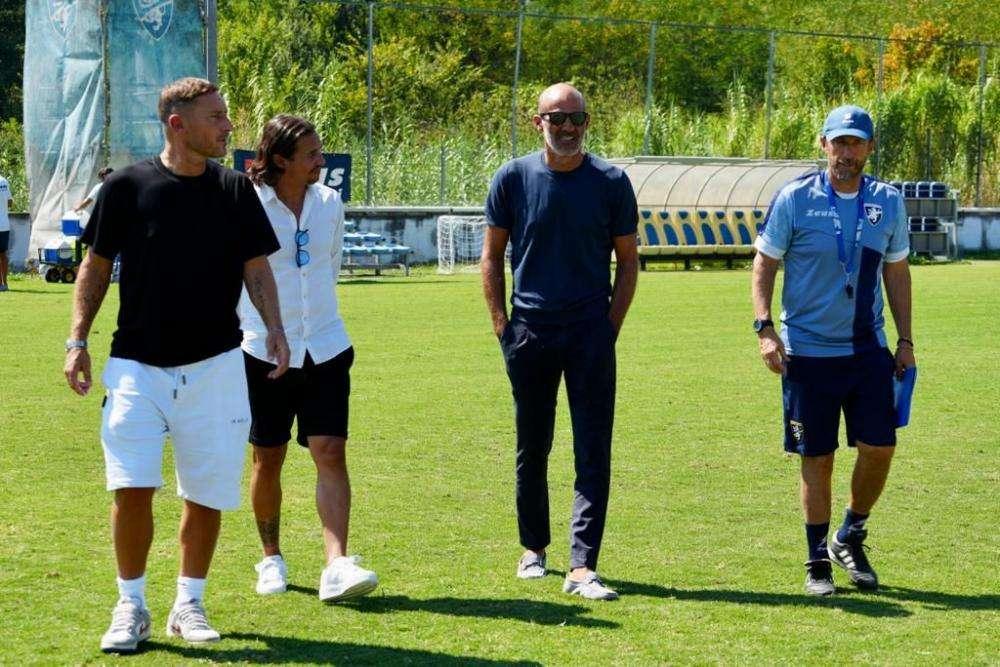 Frosinone, blitz di Totti per veder giocare il figlio