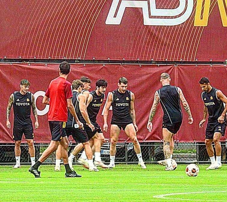 TRIGORIA - Lavoro sulla tecnica, Dybala regolarmente in campo