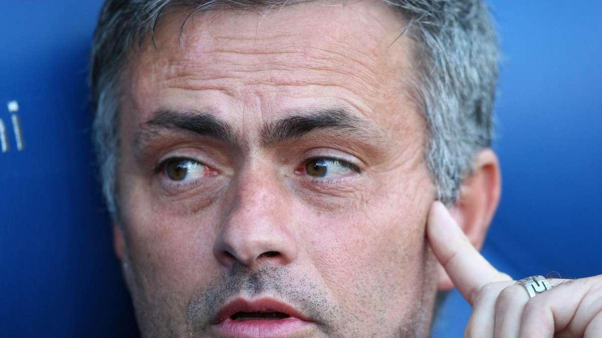Mourinho denunciato per istigazione alla violenza