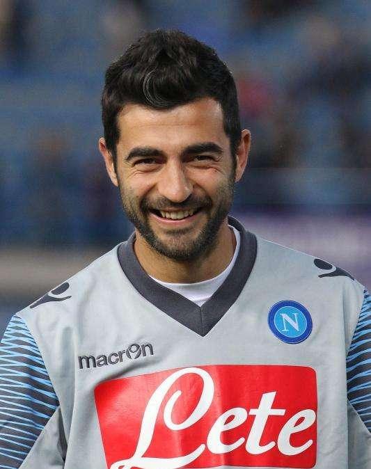 Napoli, Albiol: "Tutte le prime cinque squadre possono vincere lo scudetto"