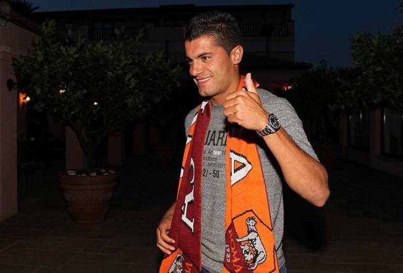 LA VOCE DELLA SERA – Iago Falque passa alla Roma a titolo temporaneo. Romagnoli, l'offerta del Milan è di 14 milioni. Il West Ham vuole Destro in prestito con obbligo di riscatto