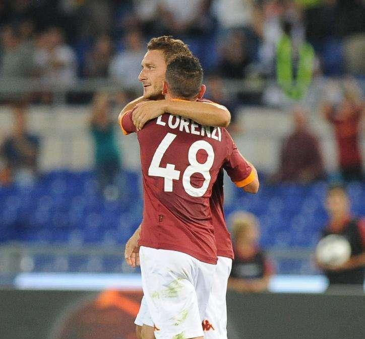 Instagram, Totti a Florenzi: "Piede caldo"