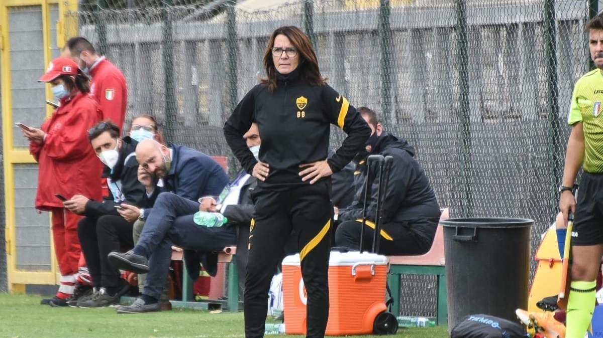 Roma Femminile, Bavagnoli: "Non sarà la stessa partita dell'andata, abbiamo una consapevolezza diversa. Ci siamo preparate bene"