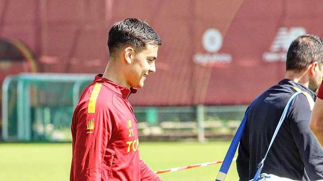 TRIGORIA - Secondo allenamento sotto la guida di De Rossi: Dybala in gruppo. Riunione tattica organizzata dal nuovo tecnico, anche Smalling partecipa. VIDEO!