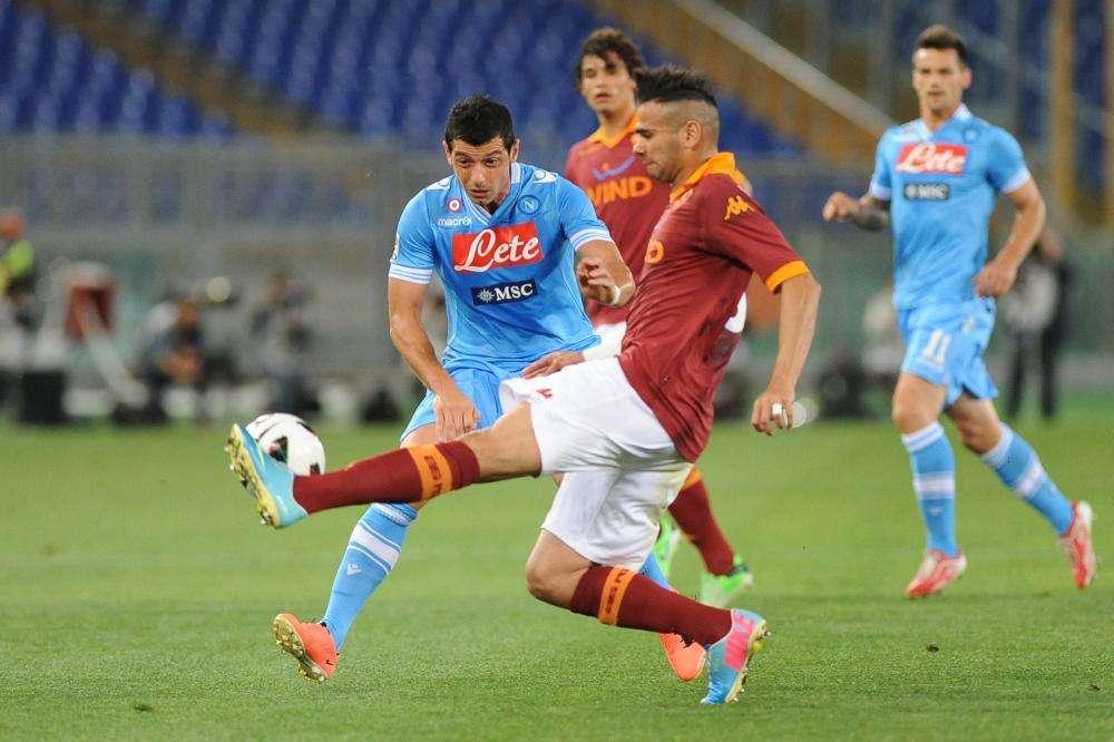 Accadde oggi - La Roma ci prova per Lichtsteiner. Moratti rivela di aver provato a comprare Totti. Ok l'operazione di Castan