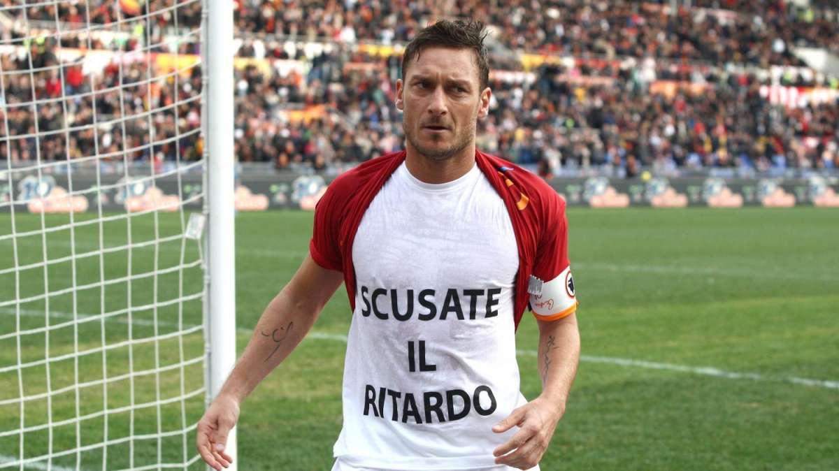 Accadde oggi - La Roma rimonta due reti a San Siro nel finale. Totti mostra la maglia: "Scusate il ritardo". Ag. Stekelenburg: "Se continua a non giocare andiamo via subito"