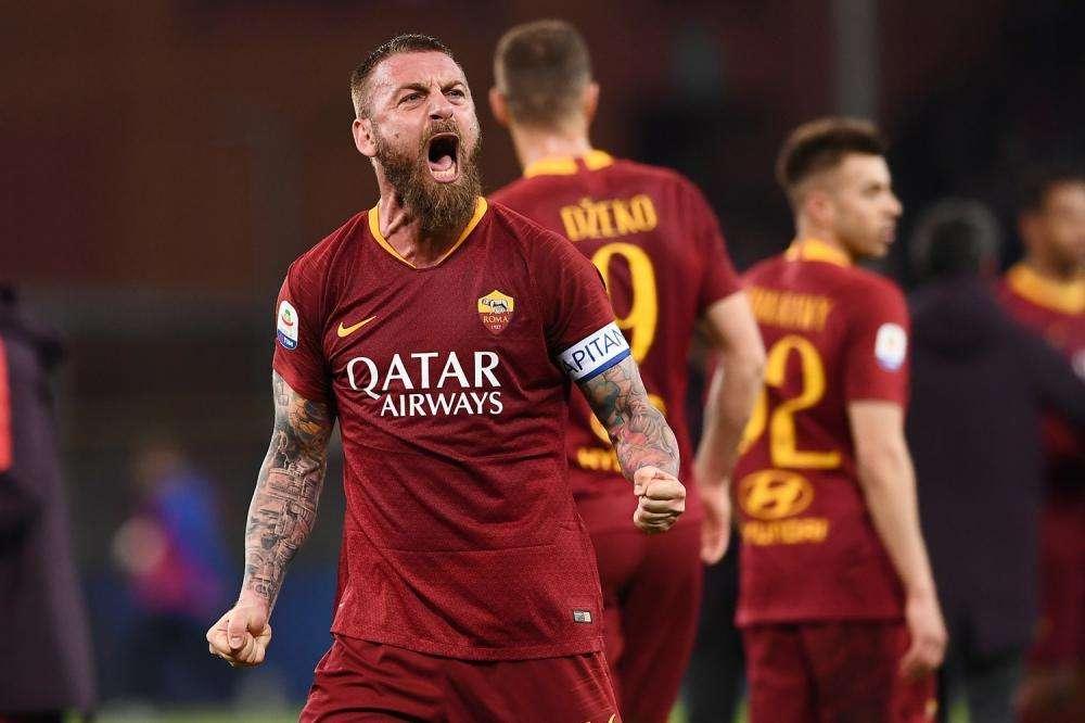 Accadde oggi - De Rossi: "Se non fossi diventato calciatore, avrei fatto dieci ore di macchina per seguire la Roma". Gattuso: "Totti ha sei occhi"