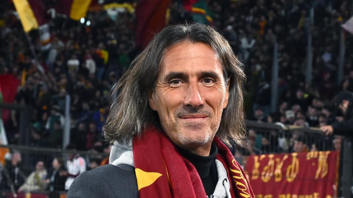 Delvecchio: “Il derby che porto nel cuore è il 3-1 del 1999. Totti è stato il più grande giocatore con cui abbia mai giocato”