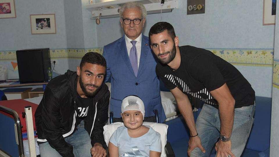 Toys Day al San Raffaele. Gonalons: "Importante regalare anche solo un sorriso ai bambini in difficoltà". Defrel: "Farei questo tutti i giorni". FOTO!