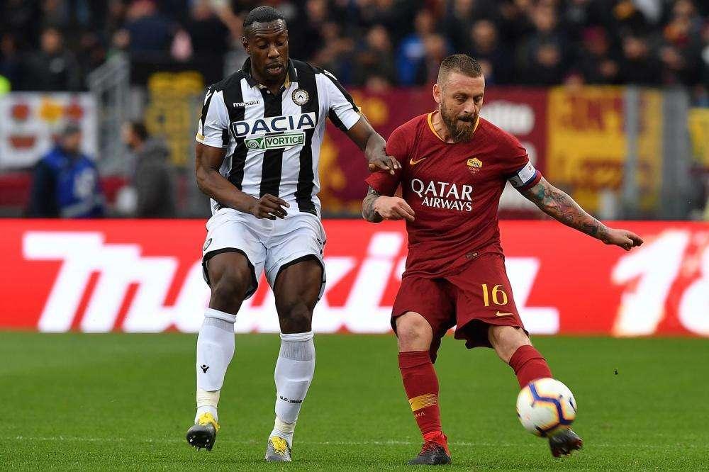 Udinese, Okaka: "Penso che la Roma nel secondo proverà a vincere e si scoprirà"