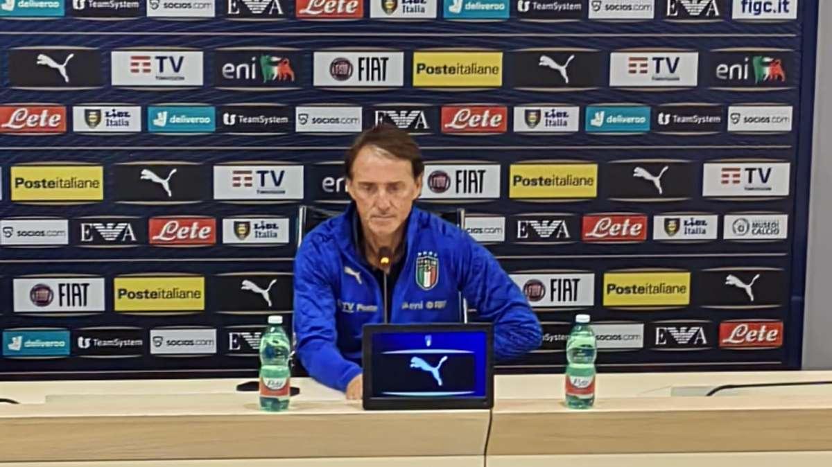 Italia, Mancini: "Pellegrini lo valutiamo nelle prossime ore. Spinazzola mi ha chiesto di non essere convocato perché non sta benissimo"