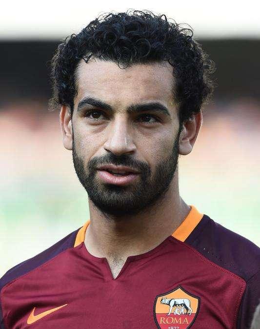 Facebook, Salah festeggia la vittoria dell'Egitto con un selfie. FOTO!