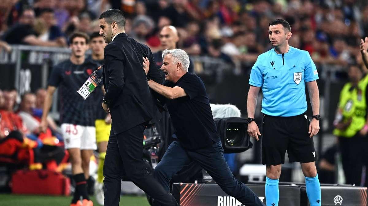 Mourinho ritrova il VAR di Budapest: "Ha influenzato la storia di un club, dei tifosi, dell'allenatore e dei giocatori"
