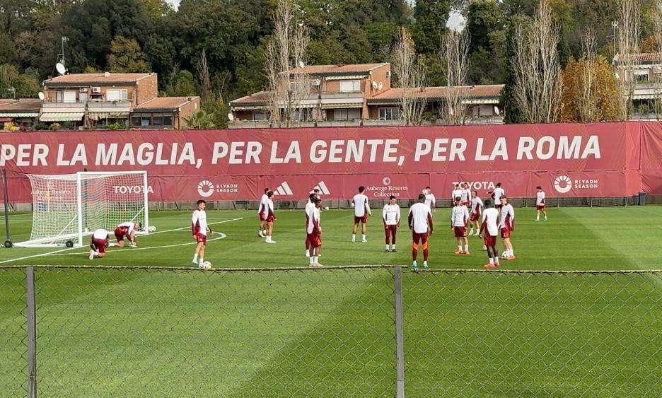 TRIGORIA - Ranieri ai calciatori durante la rifinitura: "Vediamo chi dorme". Ok Dybala, c'è Saelemaekers. FOTO! VIDEO!