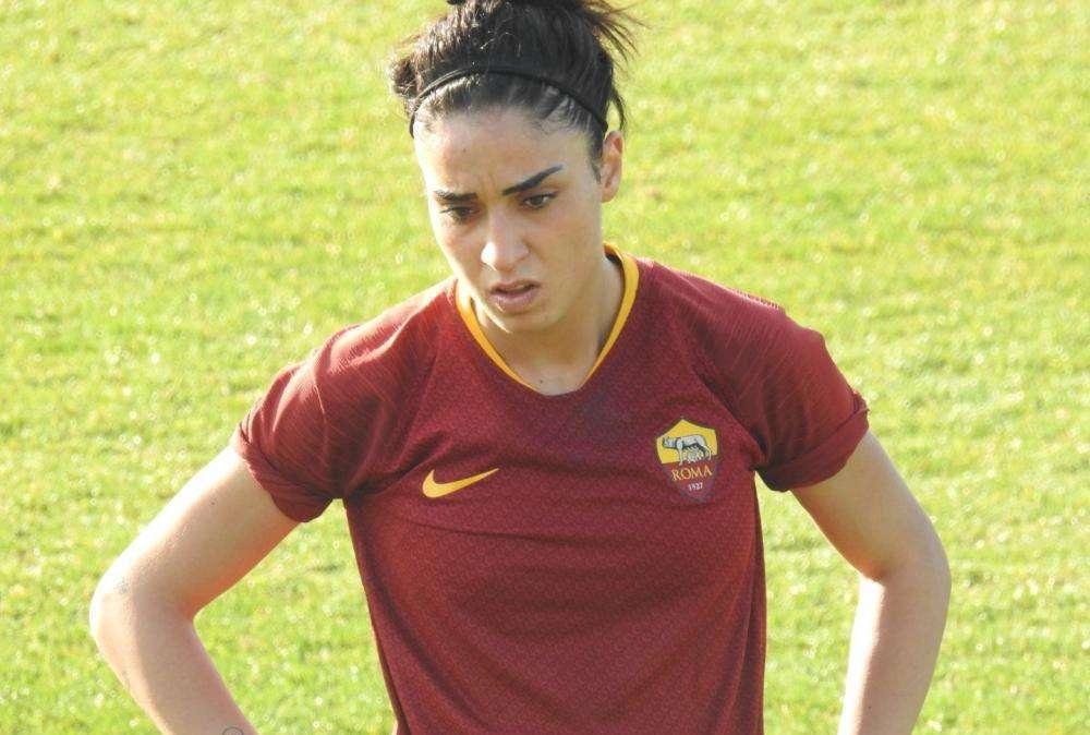 L'ex attaccante della Roma Femminile, Piemonte rescinde col Betis Siviglia: "Devo pensare alla mia salute"