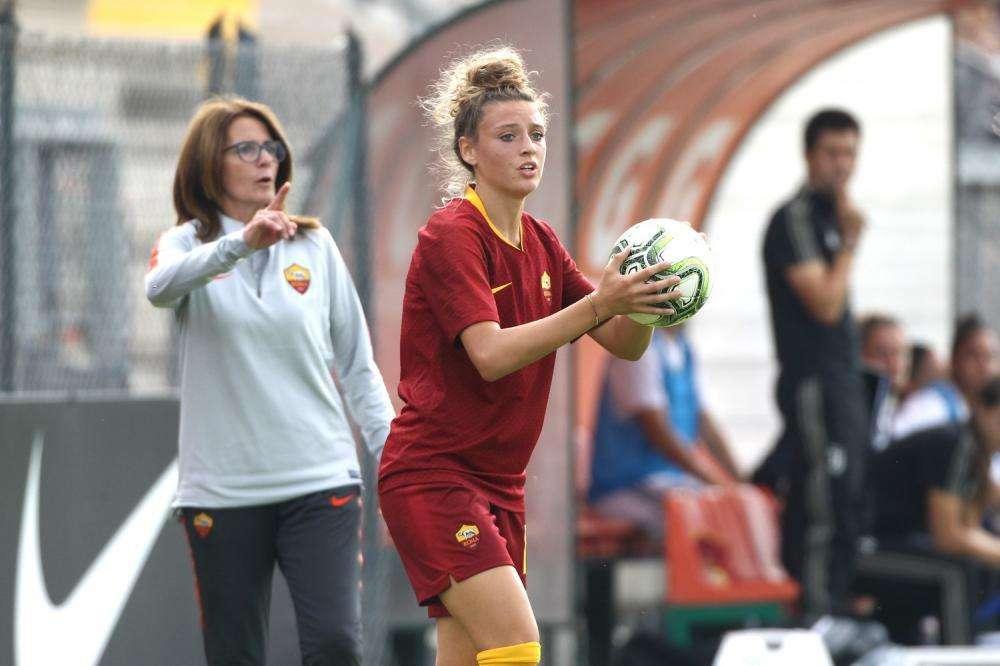 Roma Femminile, Labate: "Il nostro punto di forza è l'unione. Bartoli cerca sempre di far gruppo ed aiutare tutte noi"