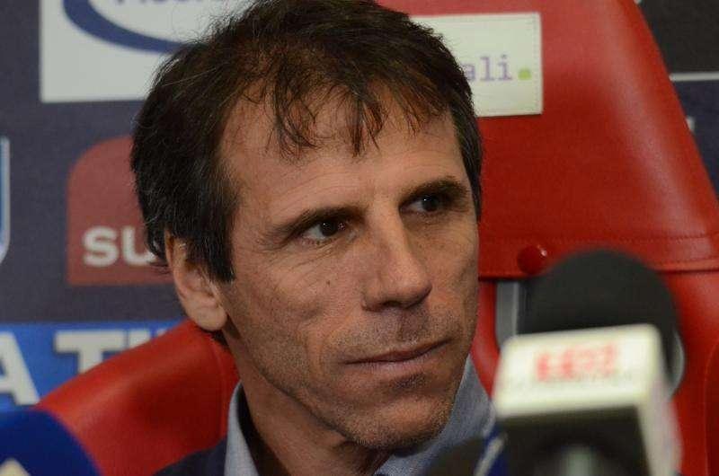Inter, per la panchina spunta anche Zola
