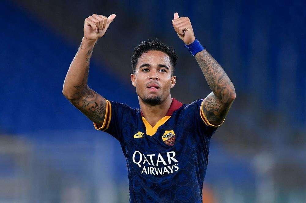 Roma-Istanbul Basaksehir 4-0 - La moviola: manca un giallo a Clichy, dubbi sul gol annullato a Dzeko