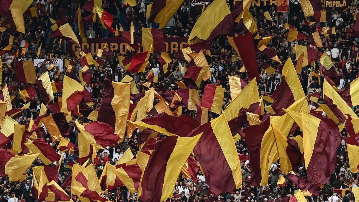 Trigoria - Allenamento in vista del Pisa, Pellegrini ancora in gruppo. Presentato il Kit Away 2025/26 - C'è il Lupetto, tutti i dettagli. Calciomercato Roma, possibile scambio Dovbyk-Gimenez