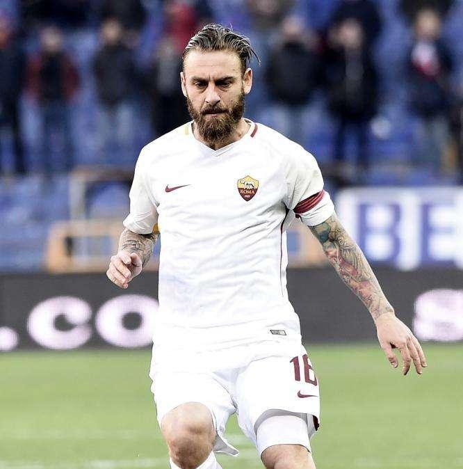 De Rossi: "Salah stasera ci è costato caro. Abbiamo il diritto e il dovere di credere nella rimonta"
