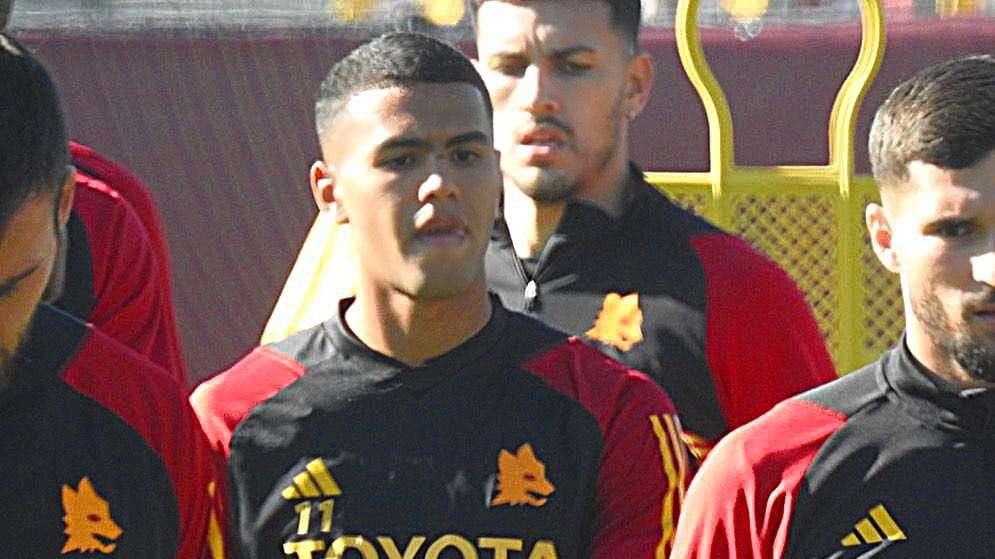 VG - Joao Costa, nessun contatto con altre squadre. L'attaccante si trova molto bene con De Rossi