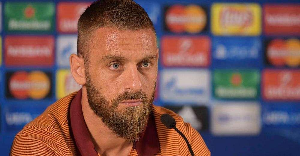 NEW JERSEY - De Rossi: "I nuovi centrocampisti hanno grande talento. Futuro? Ne parleremo più avanti, ora penso a fare una grande stagione"