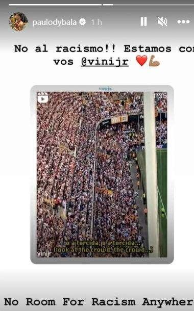 Messaggio di solidarietà a Vinicius jr. da parte di Dybala: "No al razzismo" 