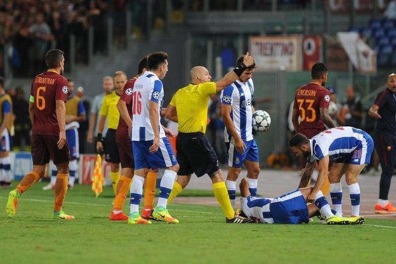 LA VOCE DELLA SERA - Squadra in campo dopo il Porto: Florenzi in gruppo. Pallotta: "Arbitraggio disgustoso". Nessuna cessione eccellente