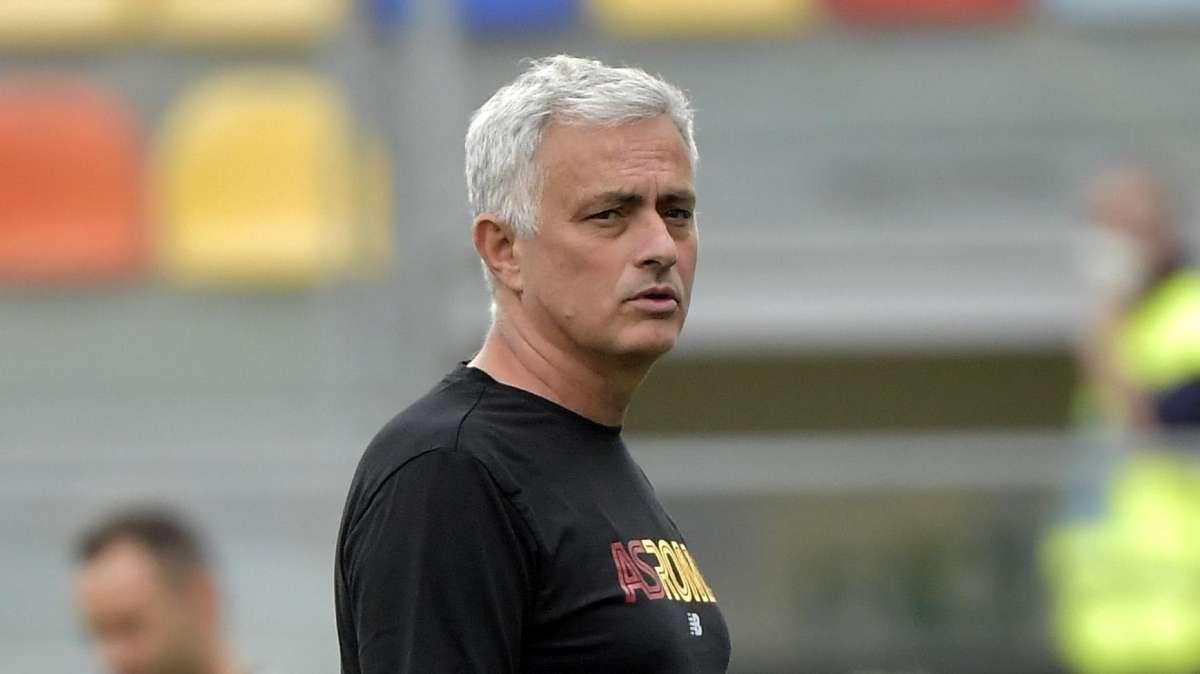 Mourinho: "Domani inizia una nuova settimana in Portogallo". 