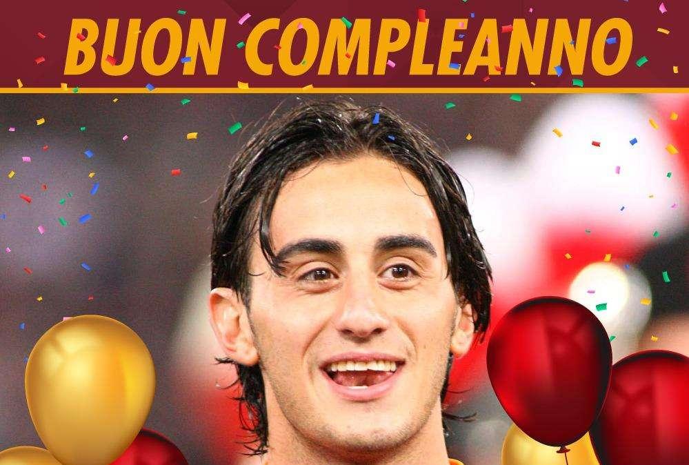 La firma sulle 11 vittorie consecutive, la rabona, semplicemente il Principino: tanti auguri Alberto. GRAFICA!