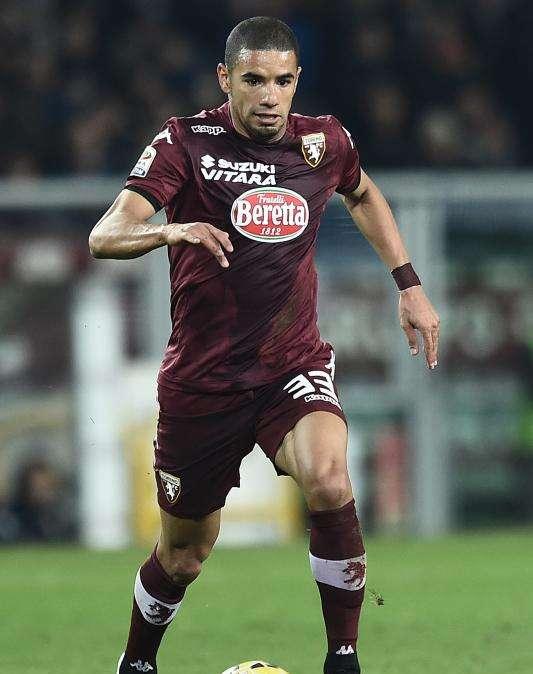 Bruno Peres - Alle 16:10 l'arrivo a Fiumicino. Oggi la firma e l'inserimento nella lista Champions