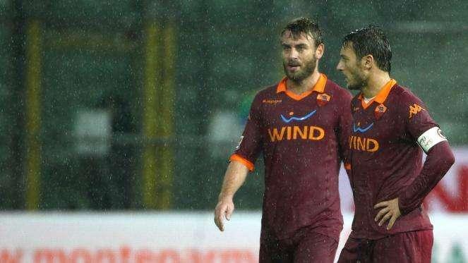 Diamo i numeri - Lazio-Roma: Totti pronto a giocare il suo 40° derby. Solo un gol nei precedenti per De Rossi