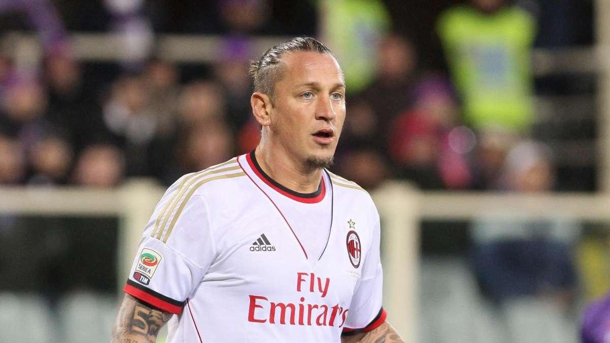 Milan, Mexes: "La Roma gioca il più bel calcio d'Italia"